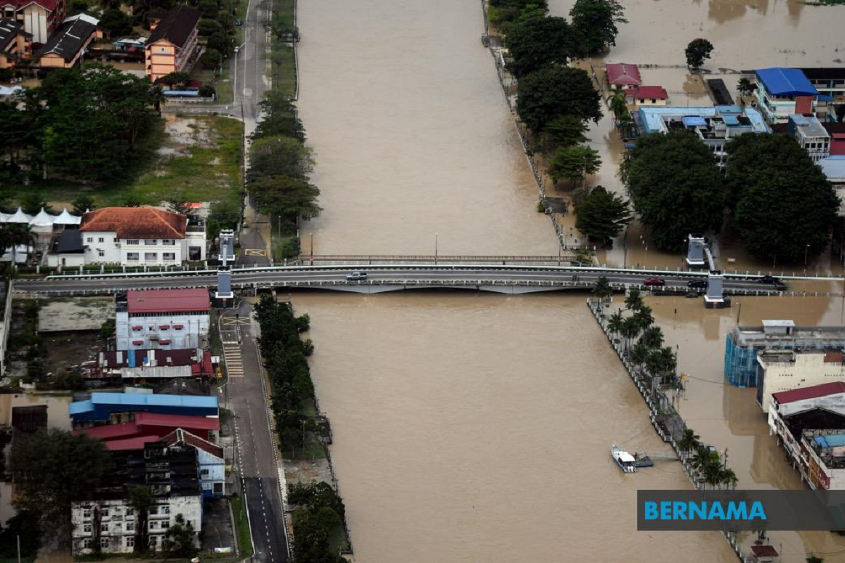Floods in Perak, Pahang, Terengganu, Selangor worsen; slight improvement seen in Johor, Kelantan